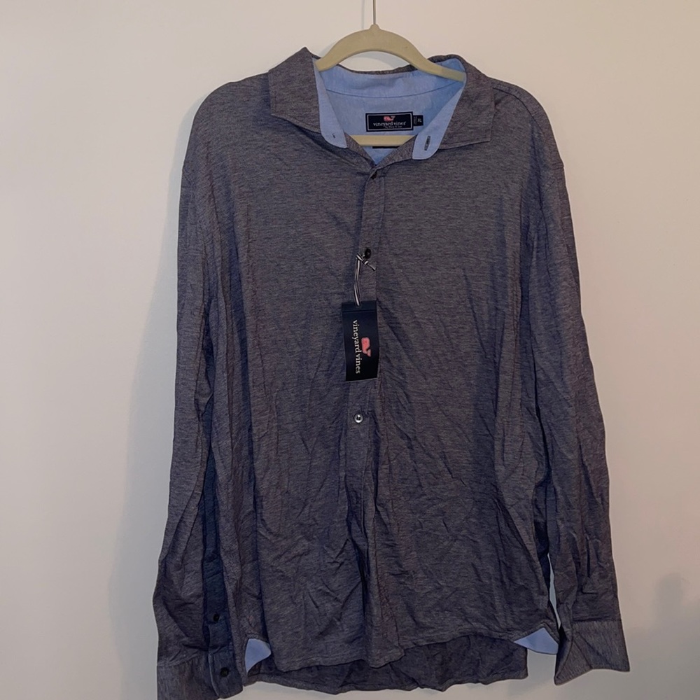 Vineyard vines grey button down